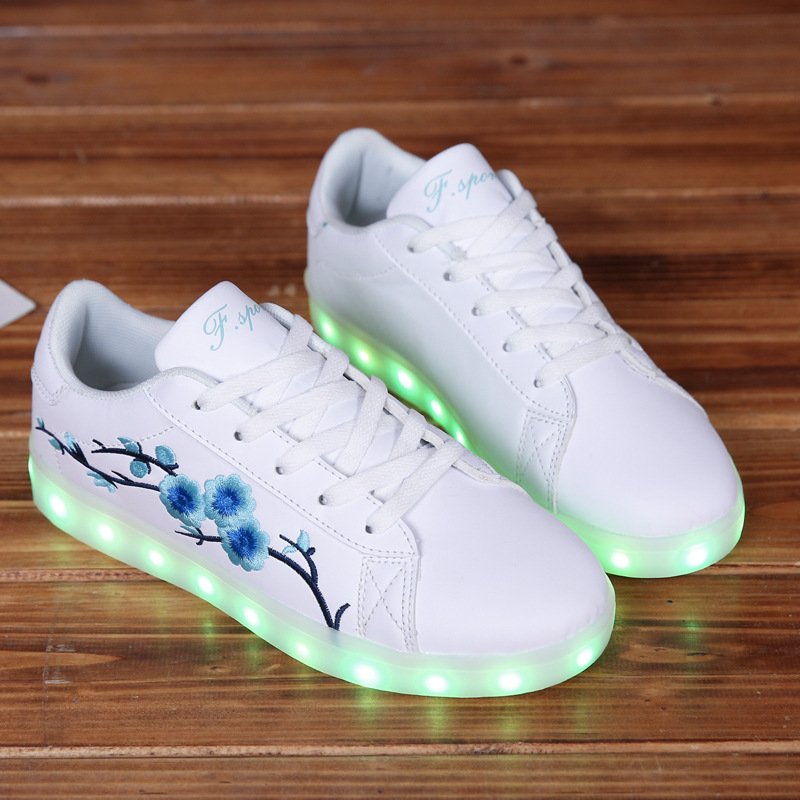 Ladies' sneakers - Image 3